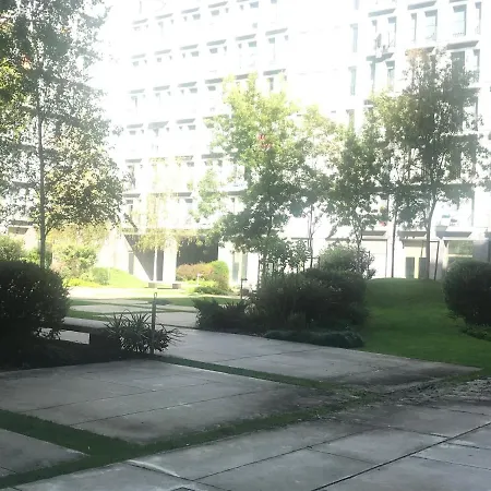 דירה Lisbon Apartment *