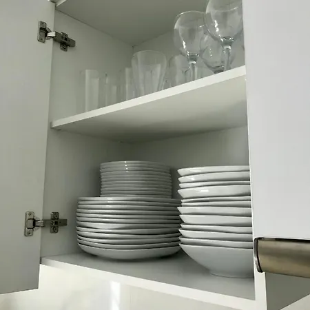 Lisbon Apartment *